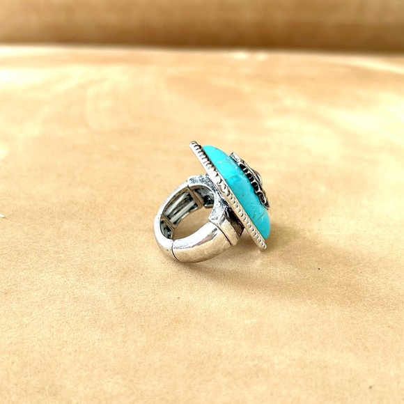 Southwestern Inspired Faux Turquoise Stretch Ring- Brand New - Picture 5 of 8